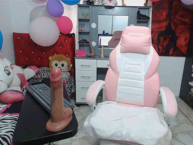 rous-kinky webcam