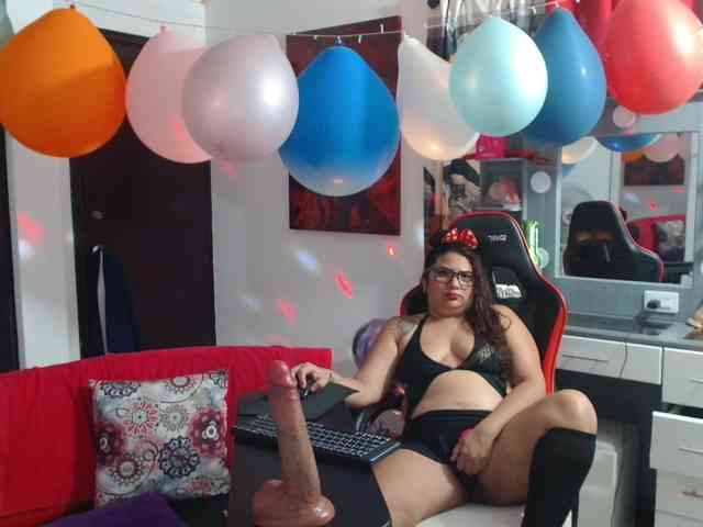 rous-kinky webcam