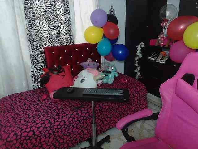 rous-kinky webcam