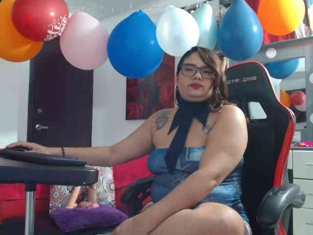 rous-kinky webcam