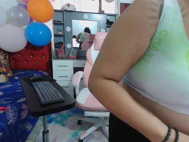 rous-kinky webcam