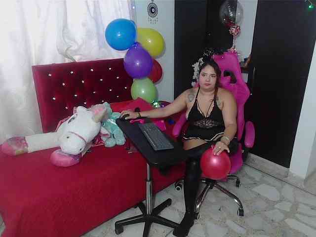 rous-kinky webcam