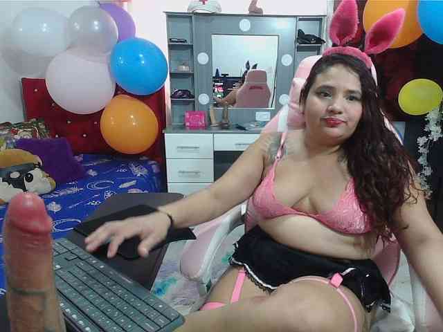 rous-kinky webcam