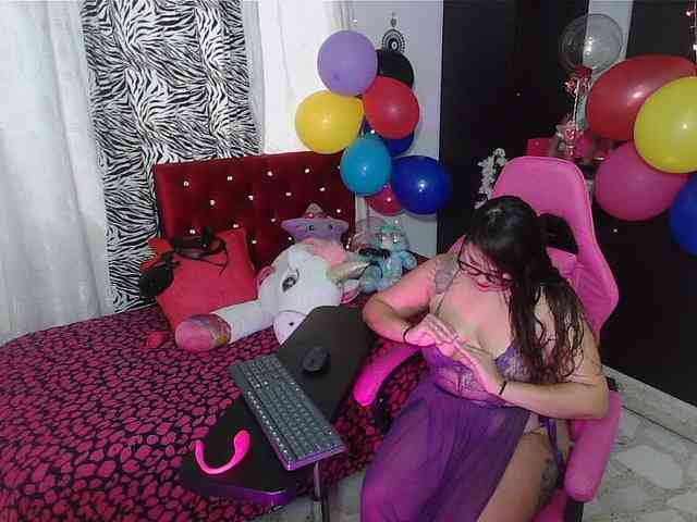rous-kinky webcam