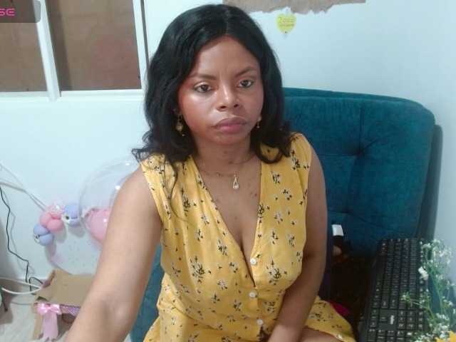 lizethrey73 live webcam show