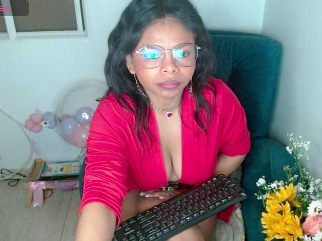 lizethrey73 live cam on BongaCams