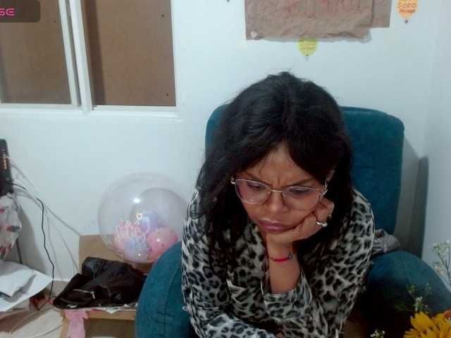 lizethrey73 live cam on BongaCams