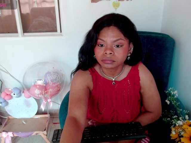 lizethrey73 live webcam show