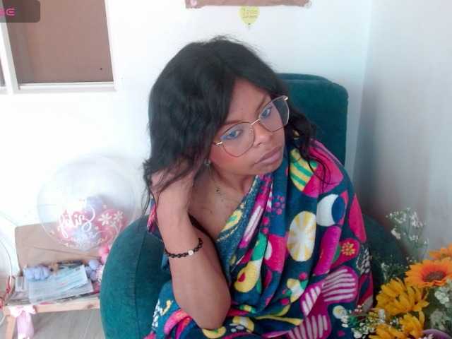lizethrey73 live cam on BongaCams