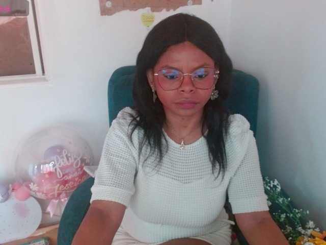 lizethrey73 live cam on BongaCams
