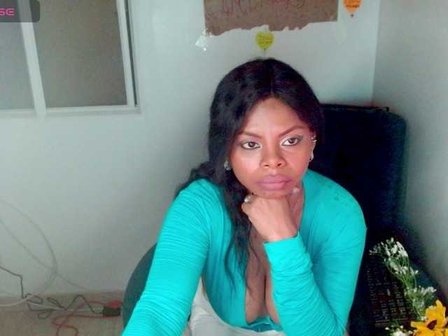 lizethrey73 live cam on BongaCams