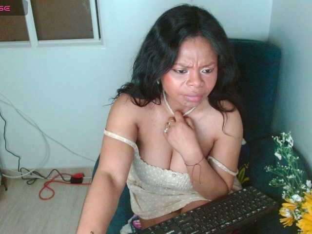 lizethrey73 live cam on BongaCams