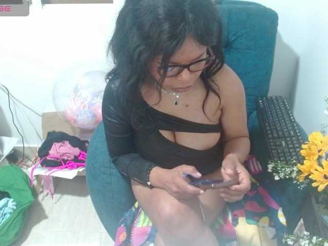 lizethrey73 live cam on BongaCams