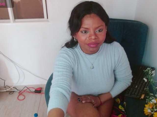 lizethrey73 live webcam show