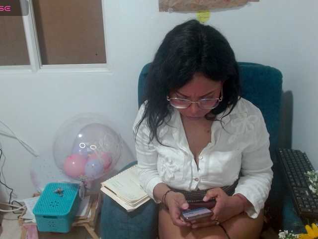 lizethrey73 live cam on BongaCams