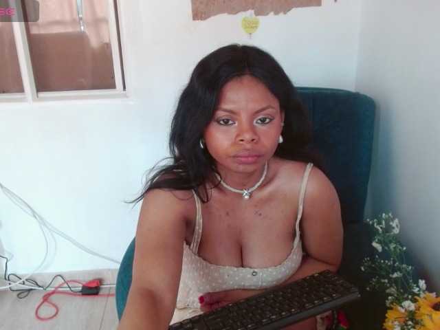 lizethrey73 live cam on BongaCams