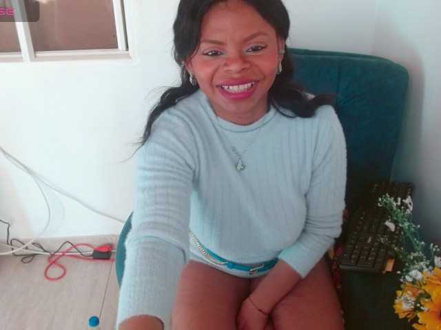 lizethrey73 live webcam show