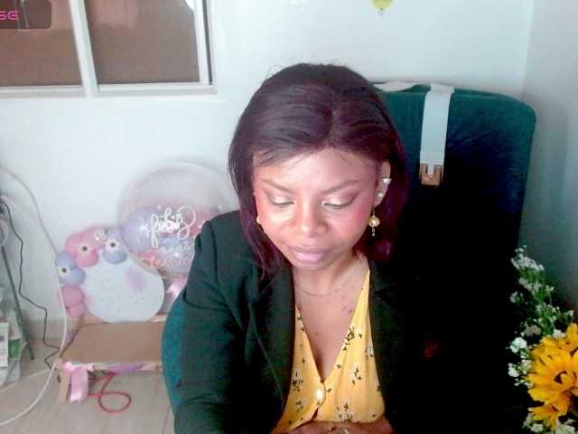 lizethrey73 live cam on BongaCams