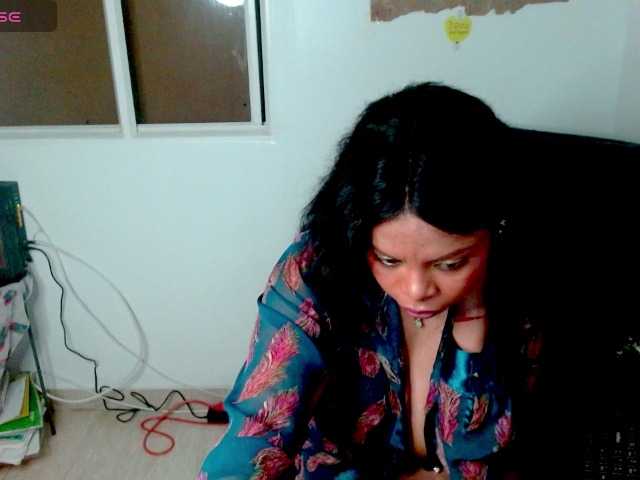 lizethrey73 live cam on BongaCams