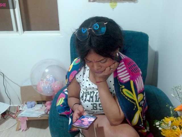 lizethrey73 live cam on BongaCams