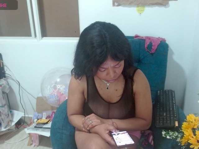 lizethrey73 live cam on BongaCams
