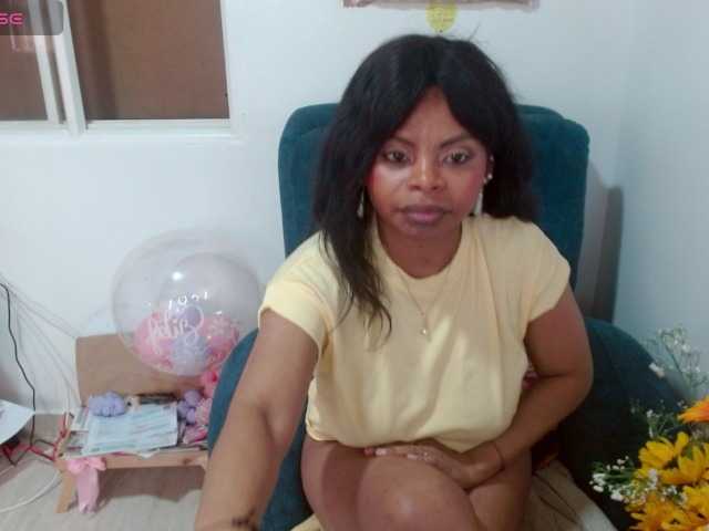 lizethrey73 live cam on BongaCams