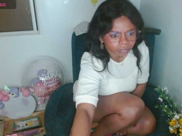 lizethrey73 live cam on BongaCams