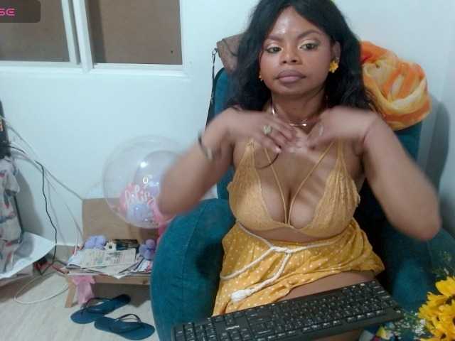 lizethrey73 live cam on BongaCams