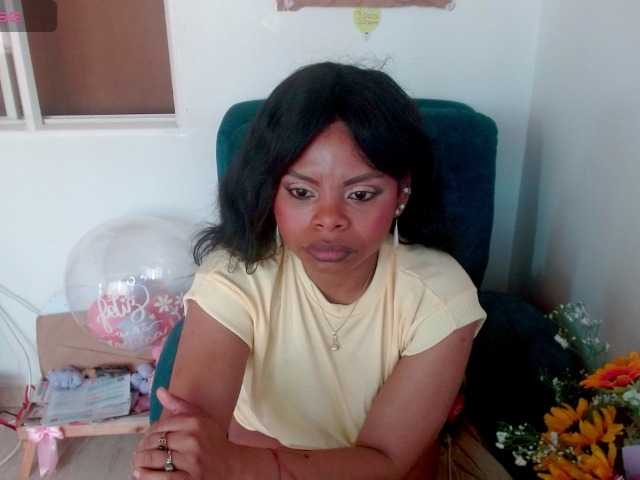 lizethrey73 live cam on BongaCams