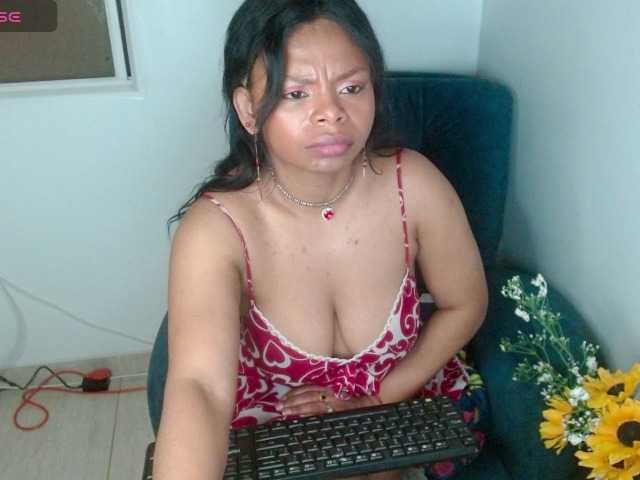 lizethrey73 live cam on BongaCams