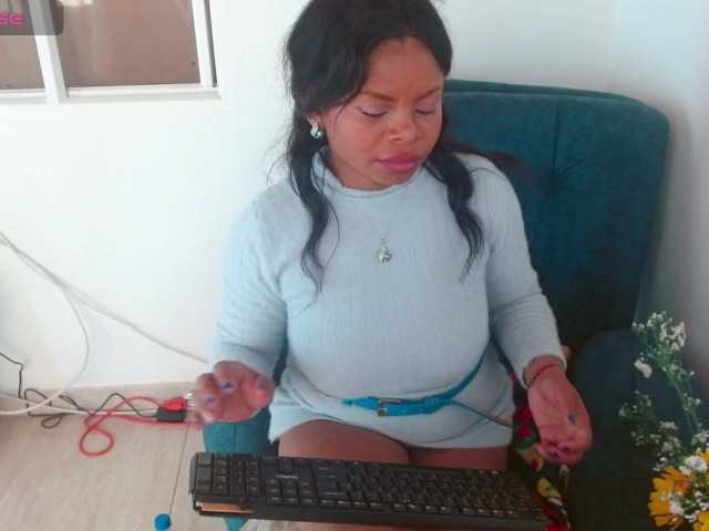 lizethrey73 live cam on BongaCams