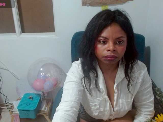 lizethrey73 live cam on BongaCams