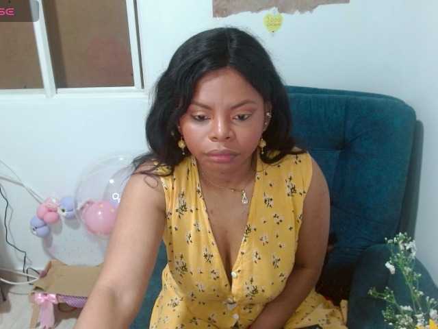 lizethrey73 live webcam show