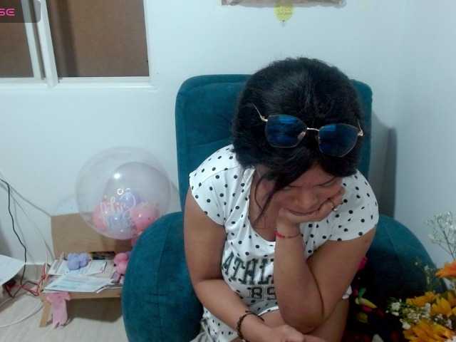 lizethrey73 live cam on BongaCams
