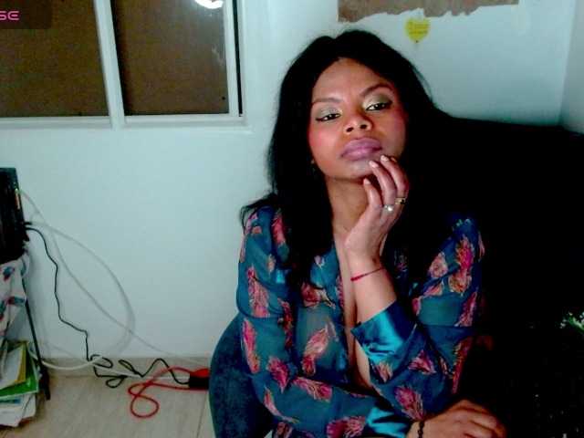 lizethrey73 live cam on BongaCams
