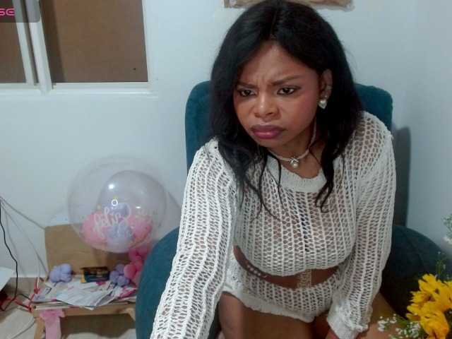 lizethrey73, en directo ahora en BongaCams