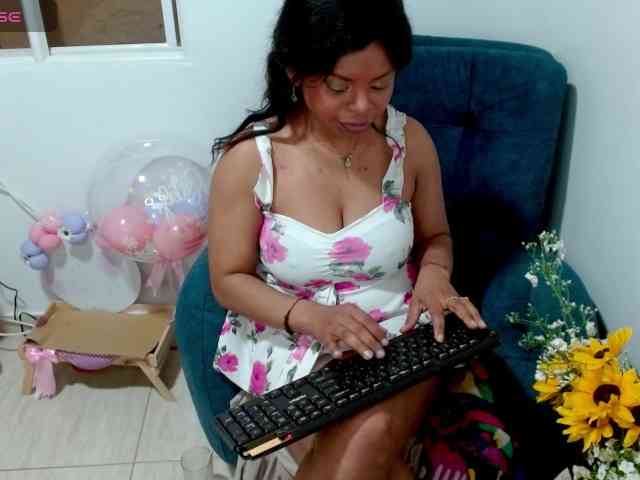 lizethrey73 webcam