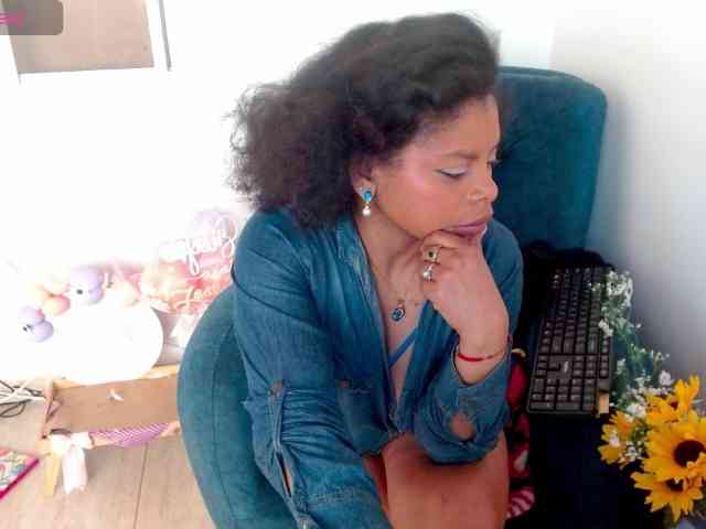 lizethrey73 webcam