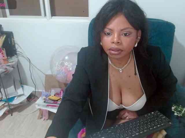lizethrey73 webcam