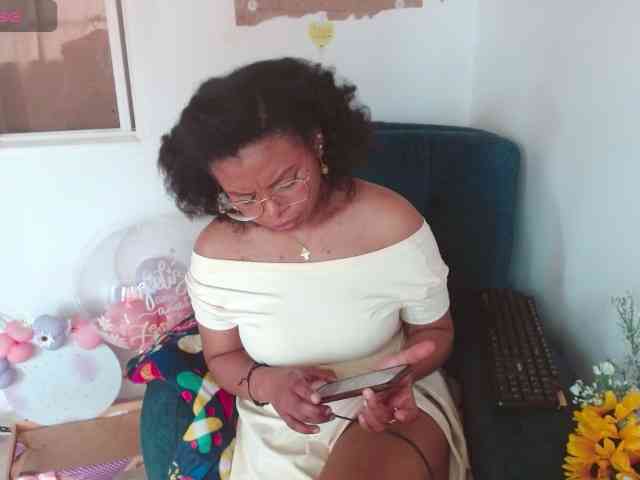 lizethrey73 webcam