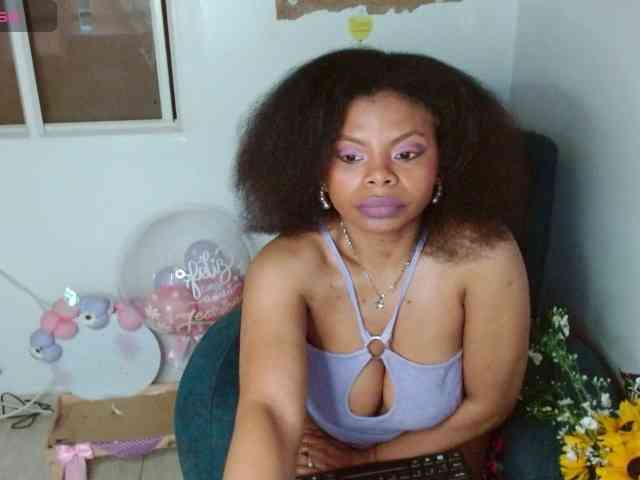 lizethrey73 webcam