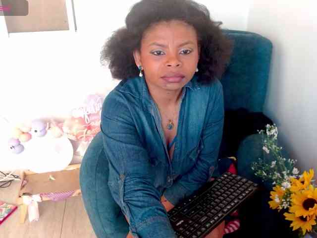 lizethrey73 webcam