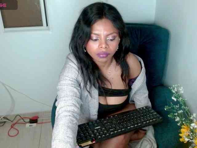 lizethrey73 webcam