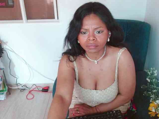 lizethrey73 webcam