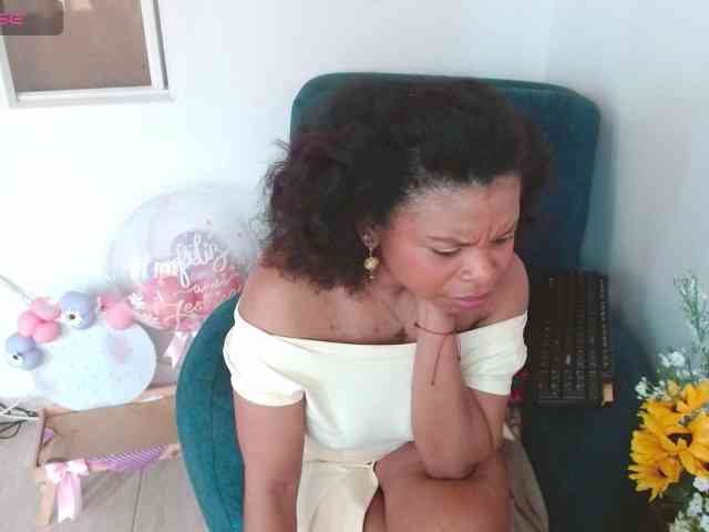lizethrey73 webcam