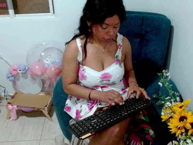 lizethrey73 webcam