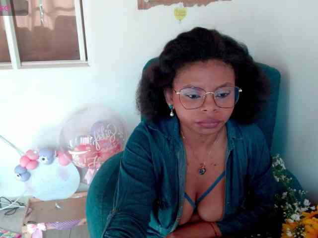 lizethrey73 webcam