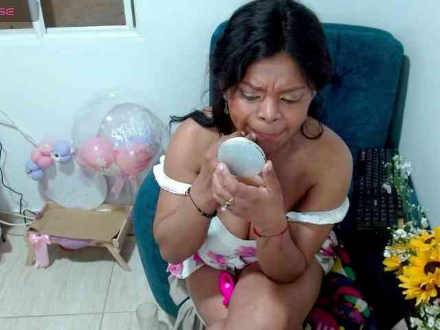 lizethrey73 webcam
