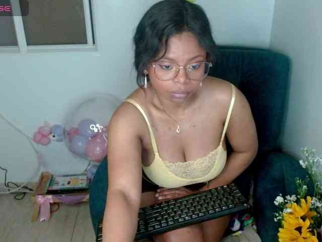 lizethrey73 webcam