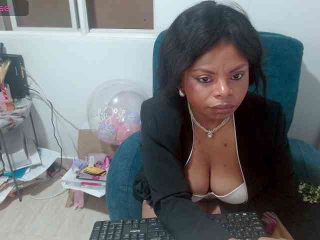 lizethrey73 webcam